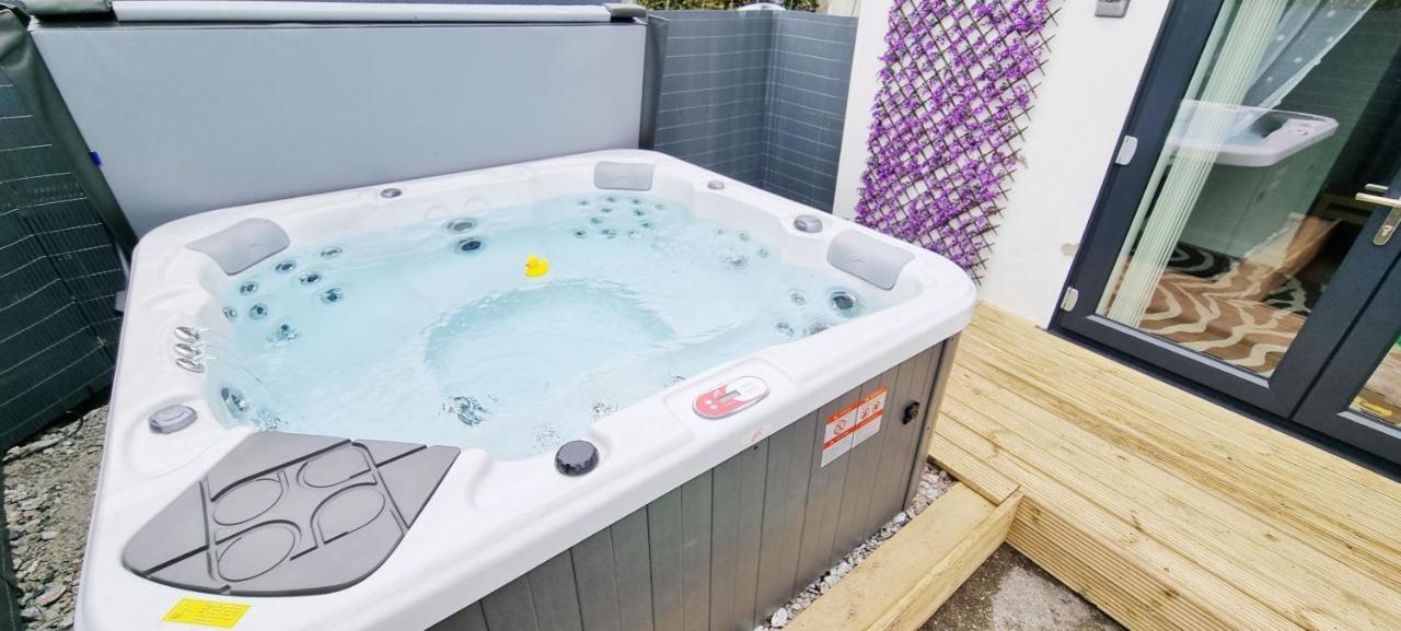 Marthys House With Hot Tub Looe Villa Luaran gambar