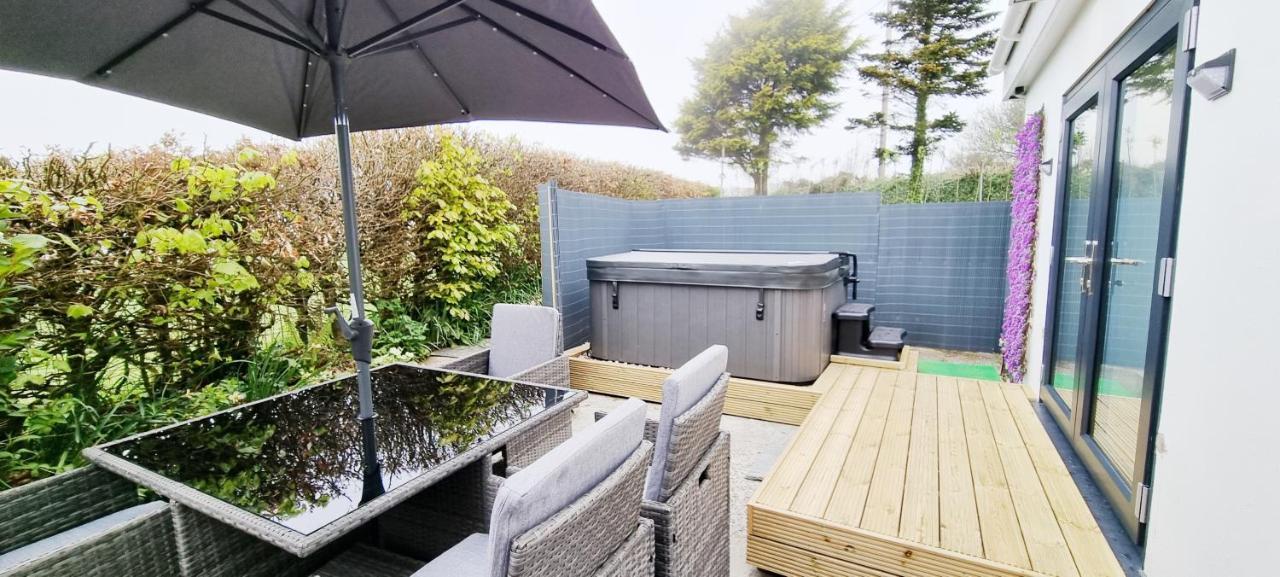 Marthys House With Hot Tub Looe Villa Luaran gambar